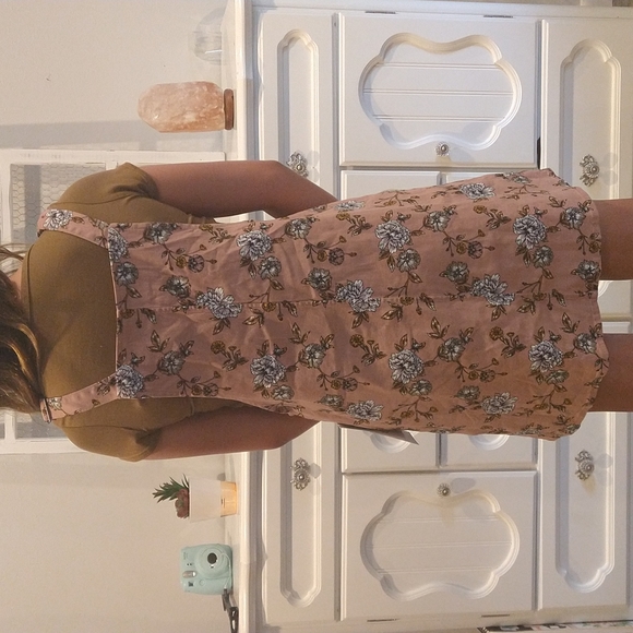 Tinseltown Juniors' Blush Floral Skirtall - Picture 5 of 6